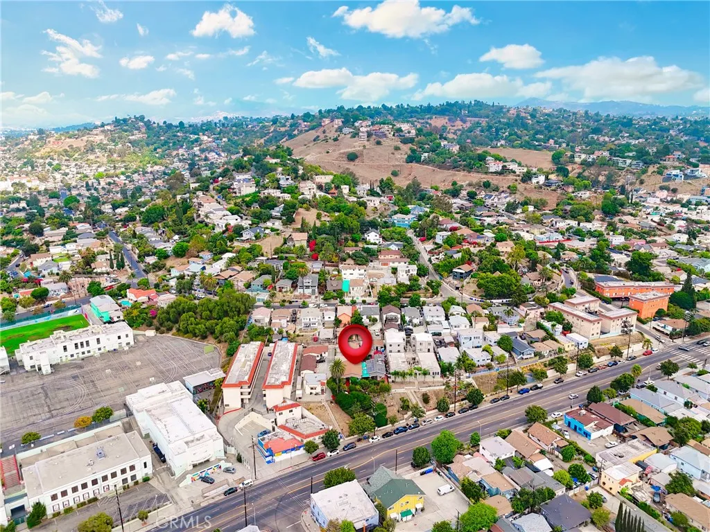 3415 N Figueroa St, Los Angeles, California 90065 home-pic-35