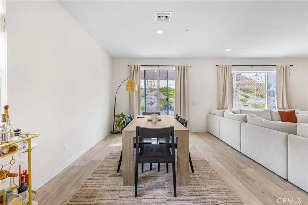 7728 Caroline Court, Highgrove, California 92507 home-pic-6