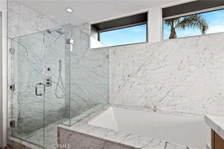 1088 Del Mar Avenue, Laguna Beach, California 92651