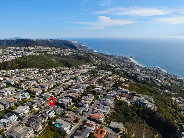 1088 Del Mar Avenue, Laguna Beach, California 92651