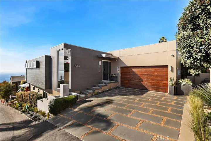 1088 Del Mar Avenue, Laguna Beach, California 92651