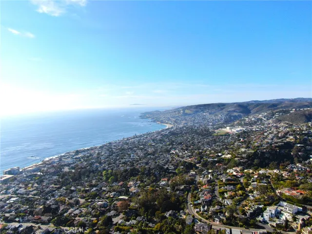 1088 Del Mar Avenue, Laguna Beach, California 92651