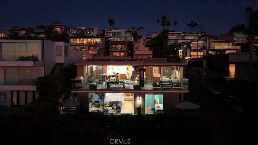 1088 Del Mar Avenue, Laguna Beach, California 92651
