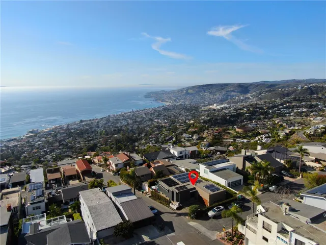1088 Del Mar Avenue, Laguna Beach, California 92651