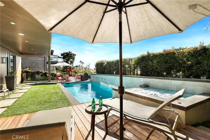 1088 Del Mar Avenue, Laguna Beach, California 92651