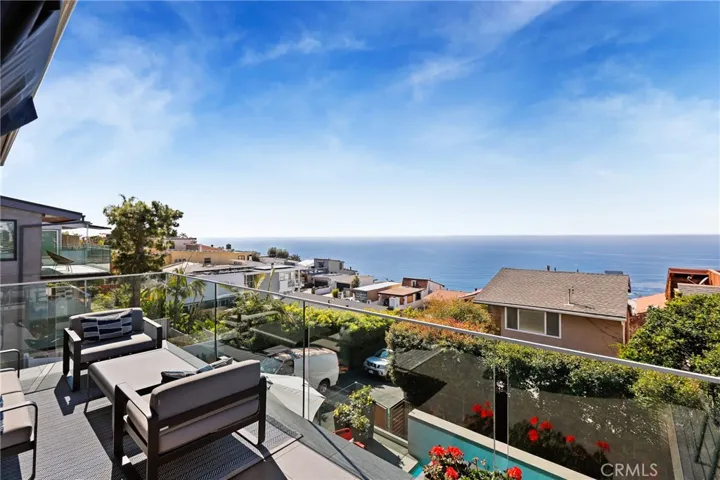 1088 Del Mar Avenue, Laguna Beach, California 92651