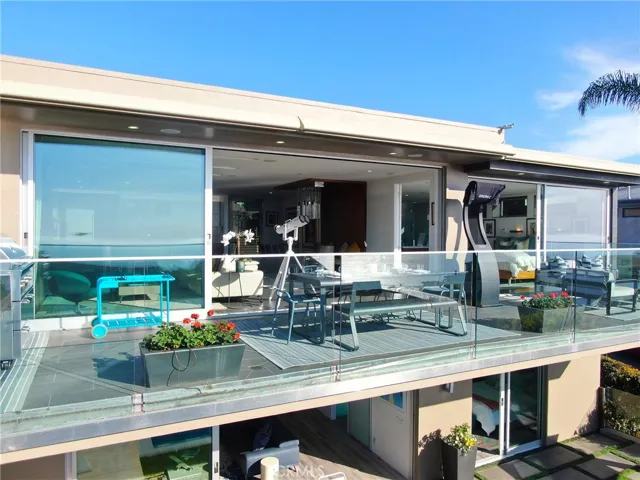 1088 Del Mar Avenue, Laguna Beach, California 92651