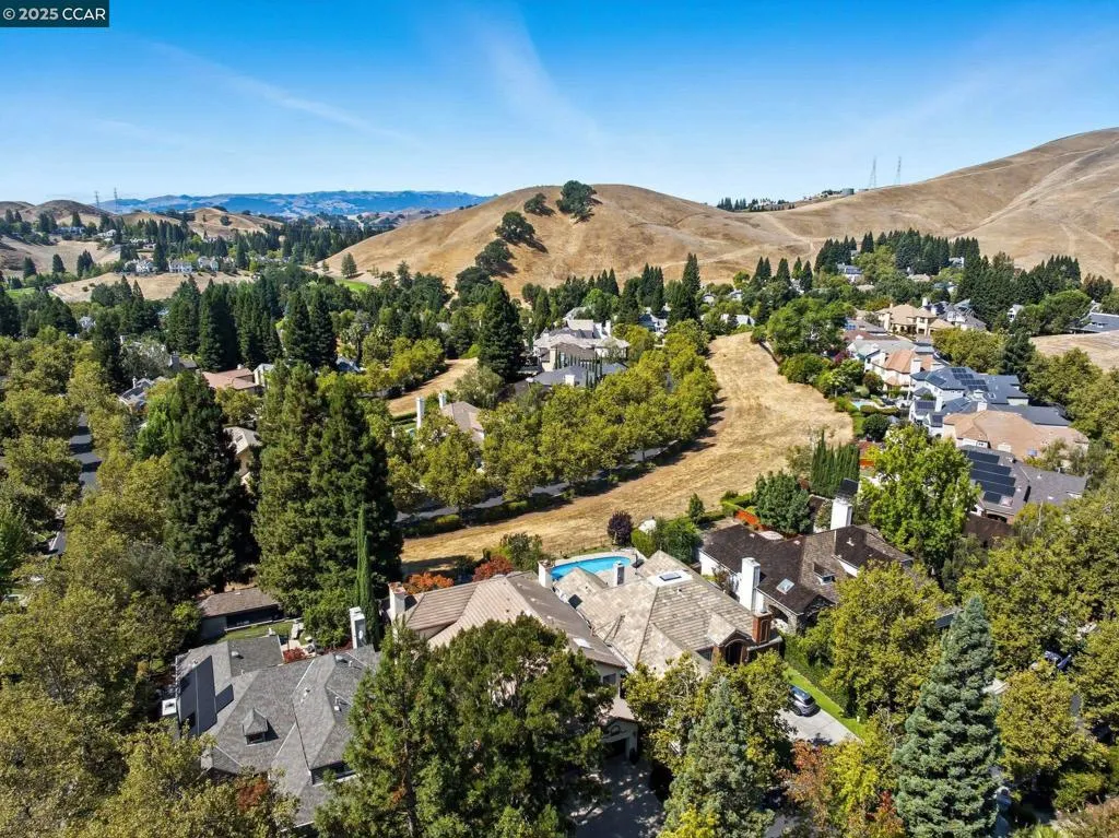 4355 Quail Run Ln, Danville, California 94506 home-pic-59