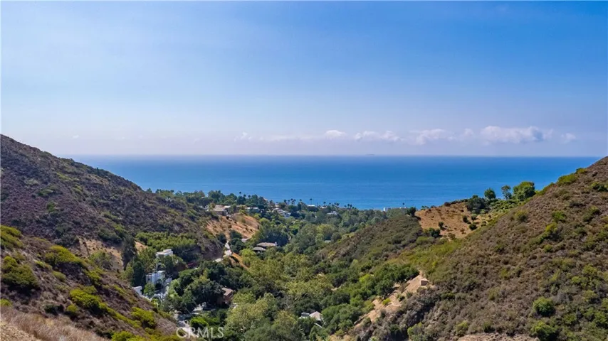 Partial view of Ocean and canyons from the site.