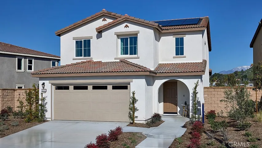 MODEL HOME EXTERIOR
