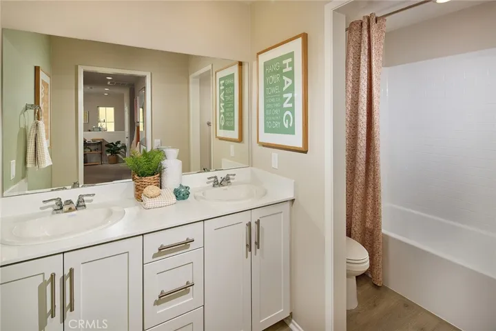 MODEL HOME