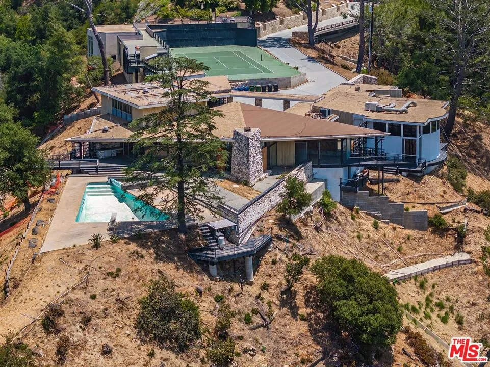 2859 Coldwater Canyon Drive, Beverly Hills, California 90210 home-pic-4
