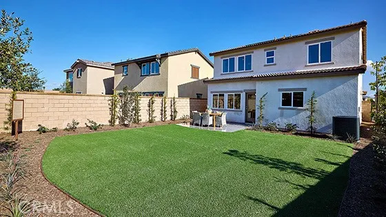 MODEL HOME BACK YARD