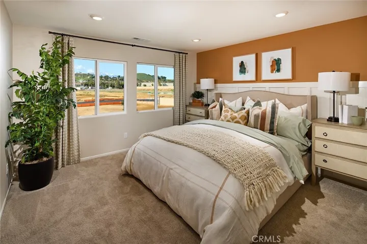 MODEL HOME