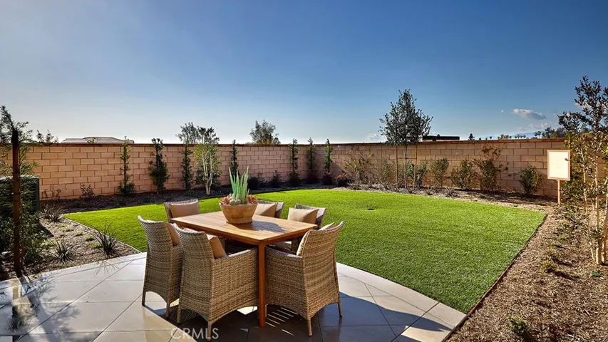 MODEL HOME BACK YARD