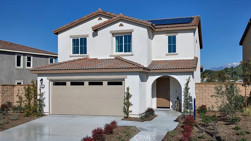 MODEL HOME EXTERIOR
