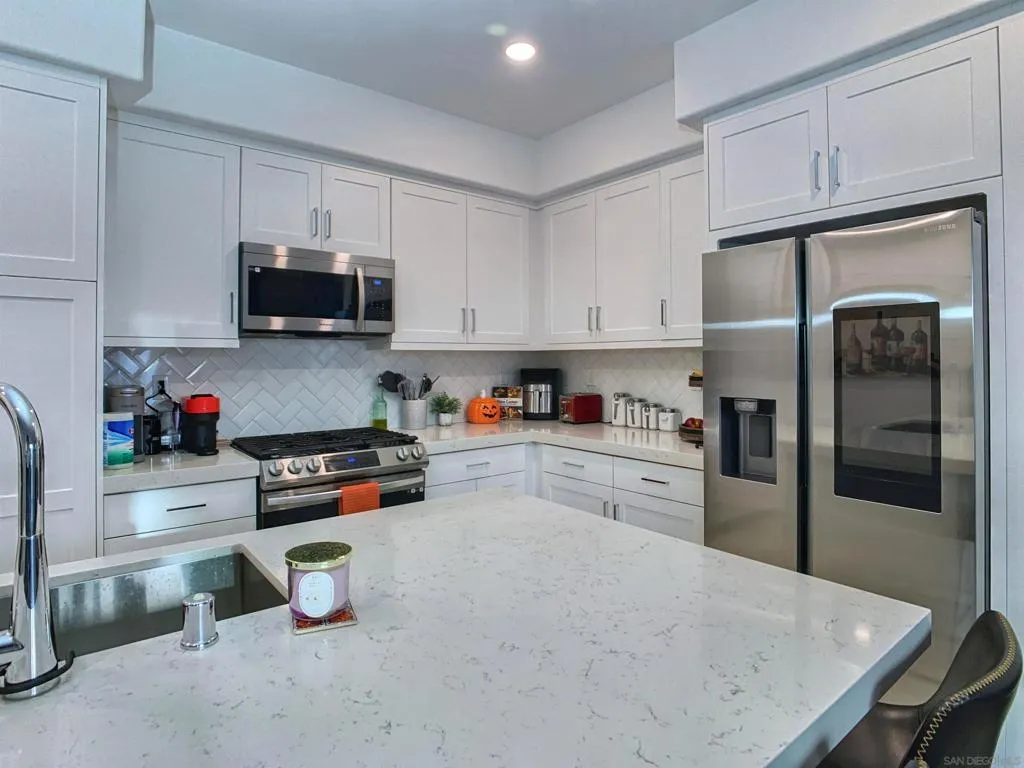 2262 Acara Circle, San Diego, California 92154 home-pic-7