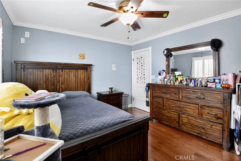 8316 Cherokee Drive, Downey, California 90241 home-pic-17