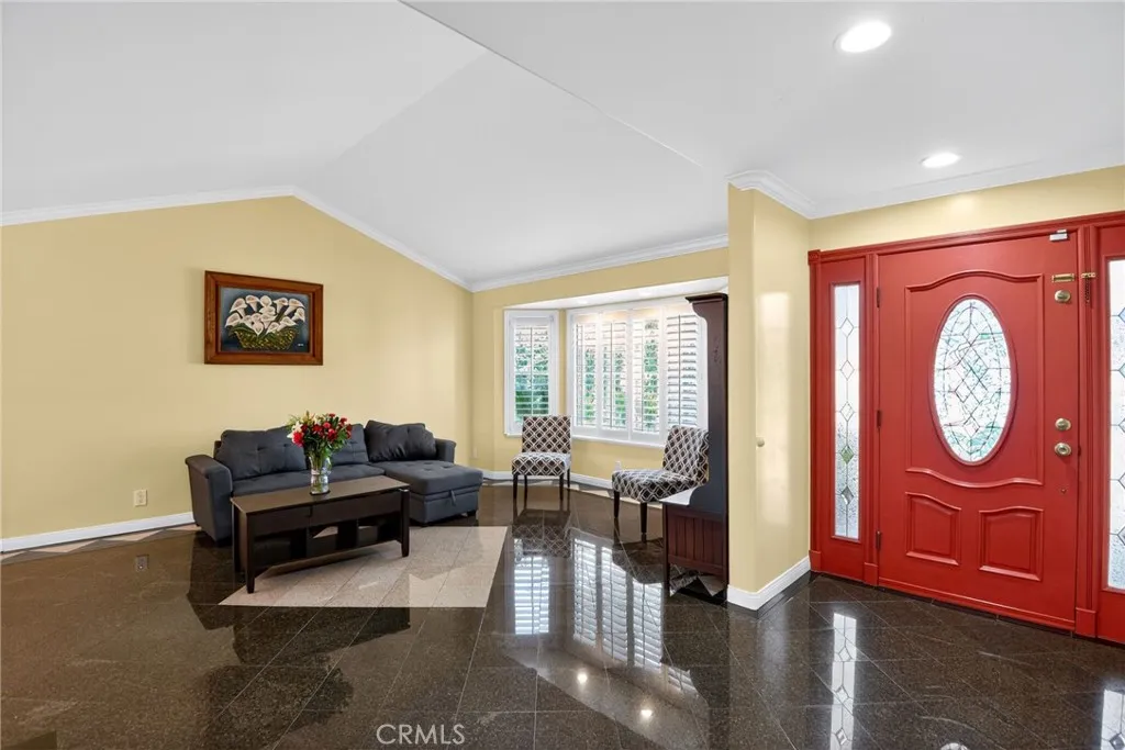 8316 Cherokee Drive, Downey, California 90241 home-pic-2