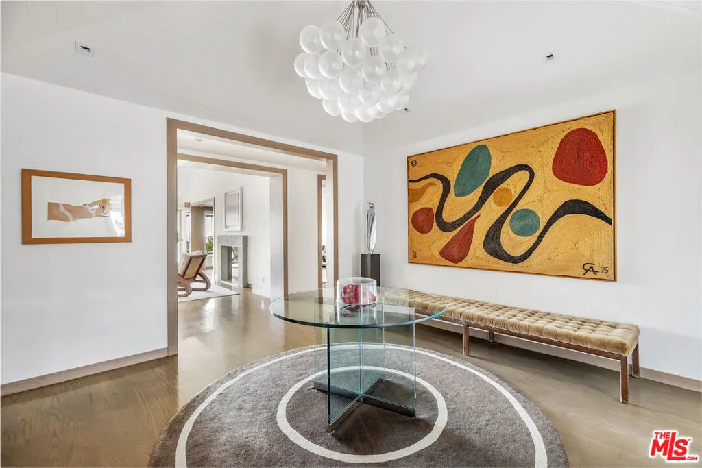 8814 Pinto Place, Los Angeles, California 90069 home-pic-8