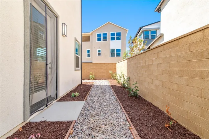 243 Yerba, Irvine, California 92618