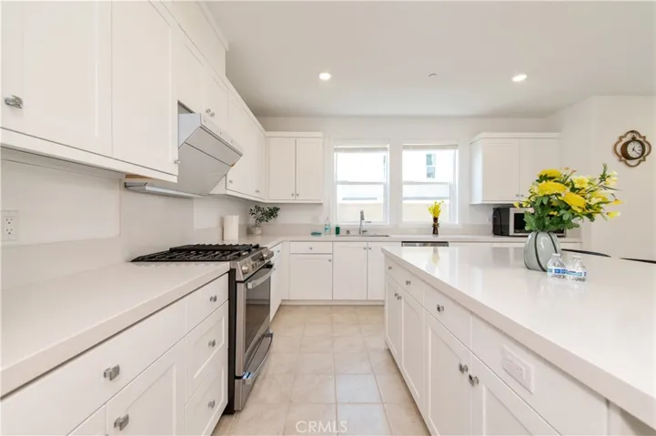 243 Yerba, Irvine, California 92618
