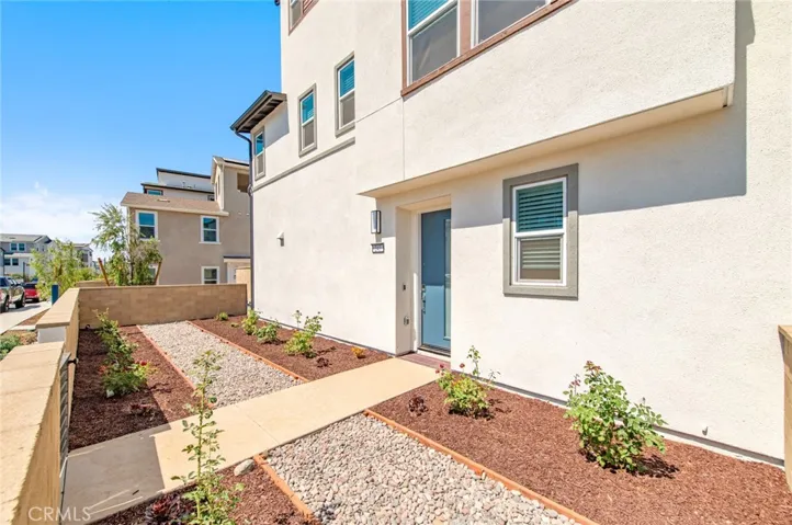 243 Yerba, Irvine, California 92618