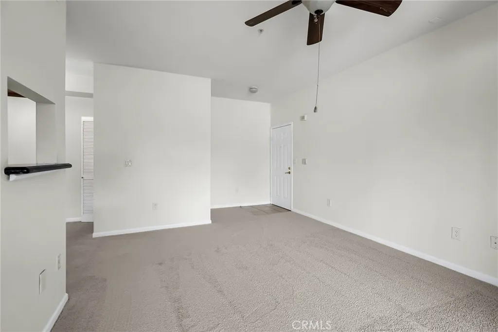 375 Central Avenue 83, Riverside, California 92507 home-pic-10