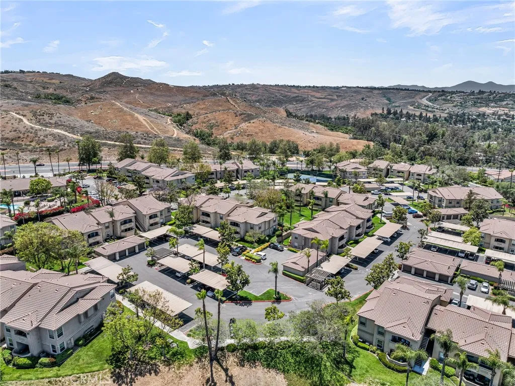 375 Central Avenue 83, Riverside, California 92507 home-pic-24