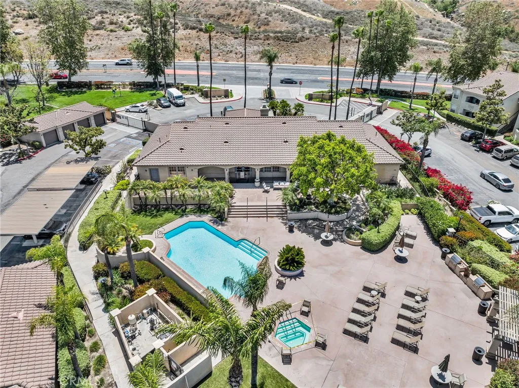 375 Central Avenue 83, Riverside, California 92507 home-pic-20