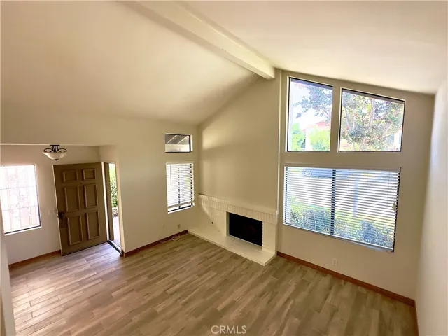 14 Vercelli, Irvine, California 92620