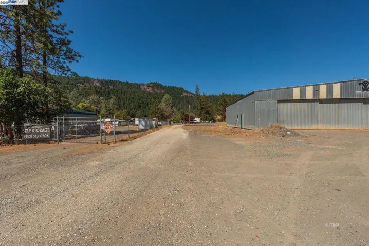 30661 State Hwy 3, Douglas City, California 96024