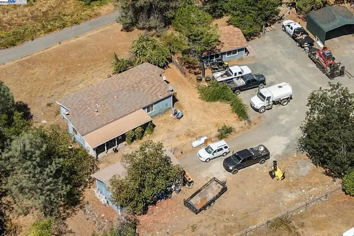 30661 State Hwy 3, Douglas City, California 96024