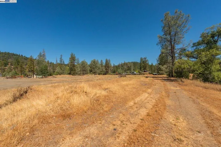 30661 State Hwy 3, Douglas City, California 96024