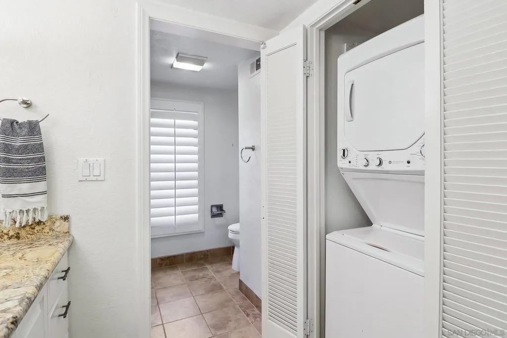 1933 Alga Road C, Carlsbad, California 92009 home-pic-19