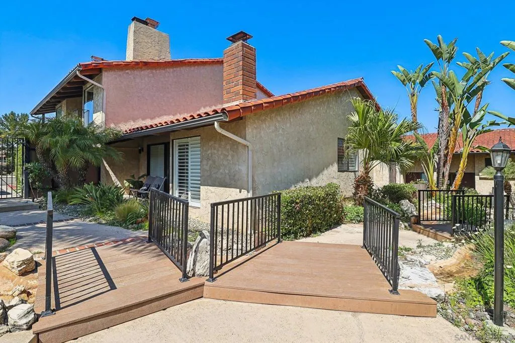 1933 Alga Road C, Carlsbad, California 92009 home-pic-4