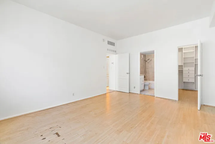 10787 Wilshire Boulevard 702, Los Angeles, California 90024