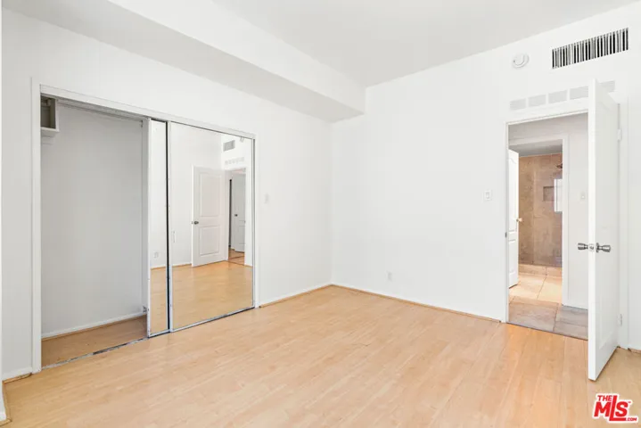 10787 Wilshire Boulevard 702, Los Angeles, California 90024