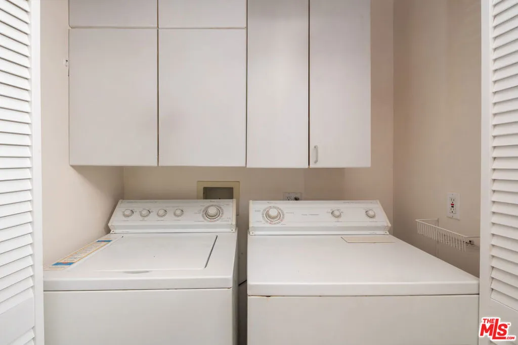 6451 Maryland Drive, Los Angeles, California 90048 home-pic-15