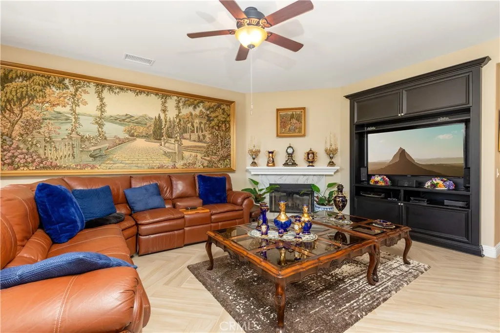 6356 Fern Court, Eastvale, California 92880 home-pic-11