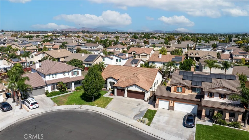 6356 Fern Court, Eastvale, California 92880 home-pic-3