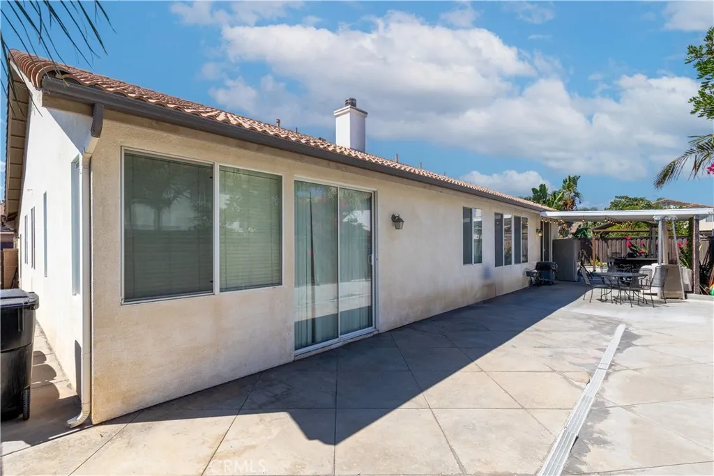 6356 Fern Court, Eastvale, California 92880 home-pic-28