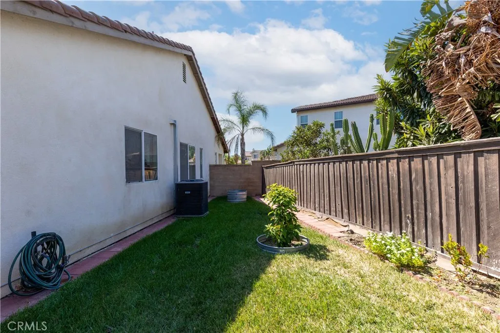 6356 Fern Court, Eastvale, California 92880 home-pic-32