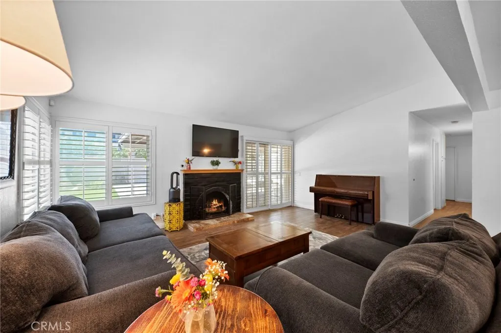 6141 Bluffwood Drive, Riverside, California 92506 home-pic-21