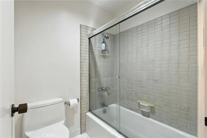 5287 N Sequoia Drive, Fresno, California 93711