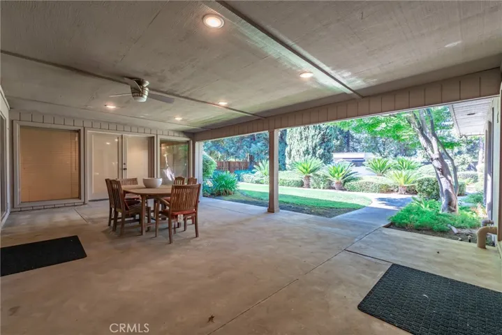 5287 N Sequoia Drive, Fresno, California 93711