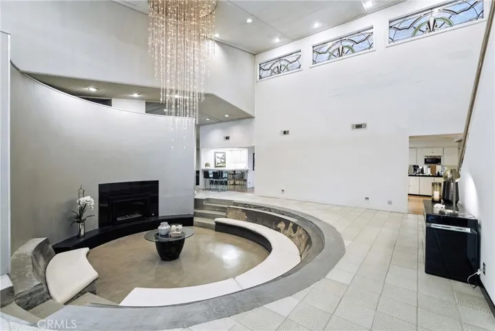 5287 N Sequoia Drive, Fresno, California 93711
