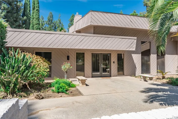 5287 N Sequoia Drive, Fresno, California 93711