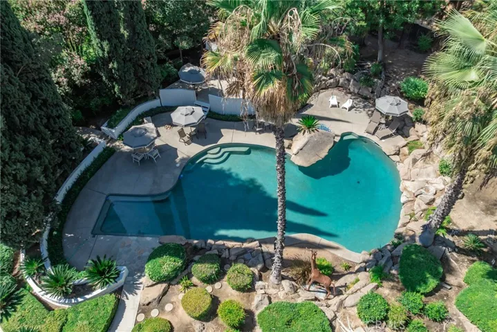 5287 N Sequoia Drive, Fresno, California 93711