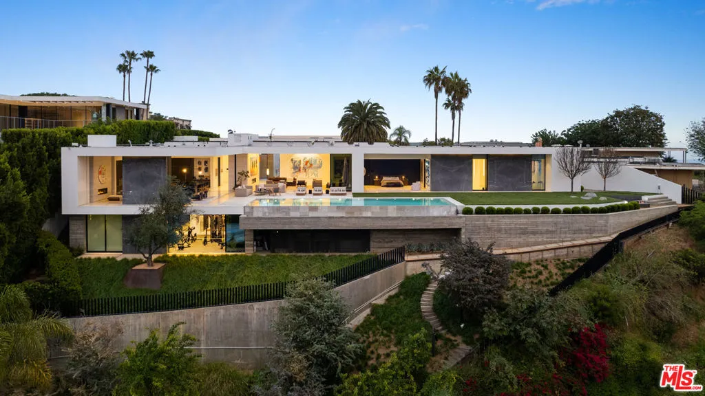 9265 Robin Drive, Los Angeles, California 90069 home-pic-0